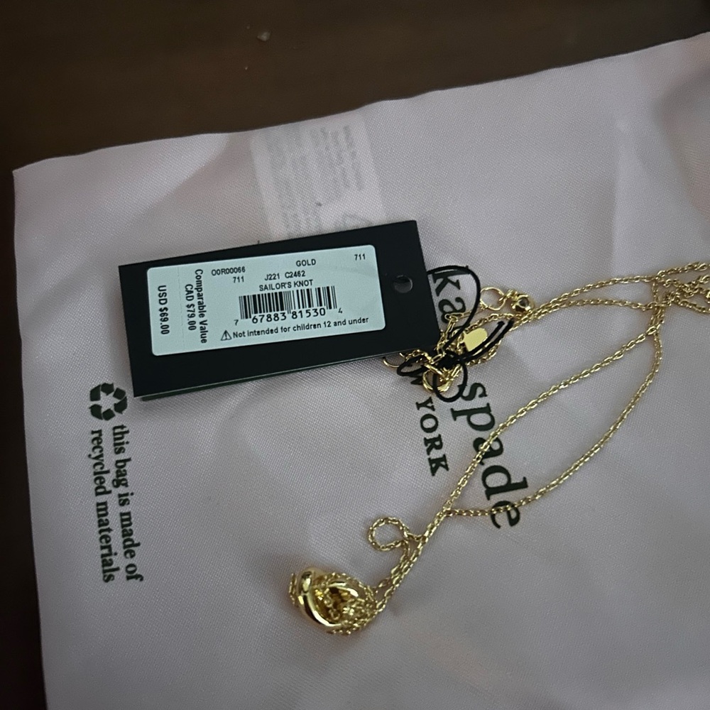 NWT gold sailor’s knot necklace